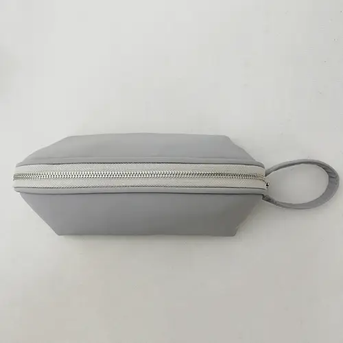 New Fashion Hanging Private Label Travel Flat Makeup Bag White Women Mini Cosmetic Bag